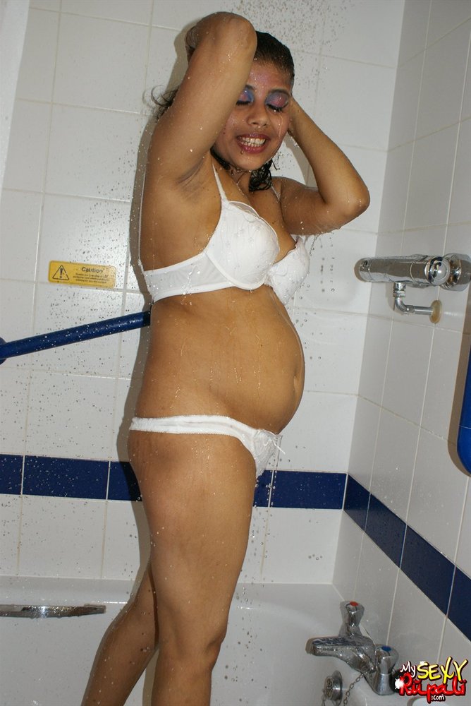 Slut shower galleries fresh teen porn