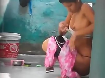 Indian Village Babe Taking Outdoor Bath