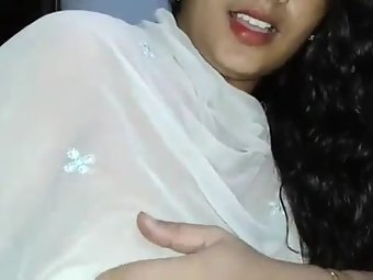 Free Porn Hot Mallu Divya Bhabhi Showing Indian Tits