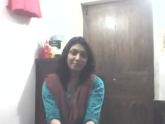 Sexy Punjabi Babe Boob Show To Boyfriend On Webcam