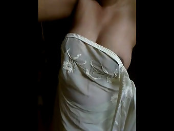 Indian Sari Porn Sexy Hot Bhabhi Getting Naked